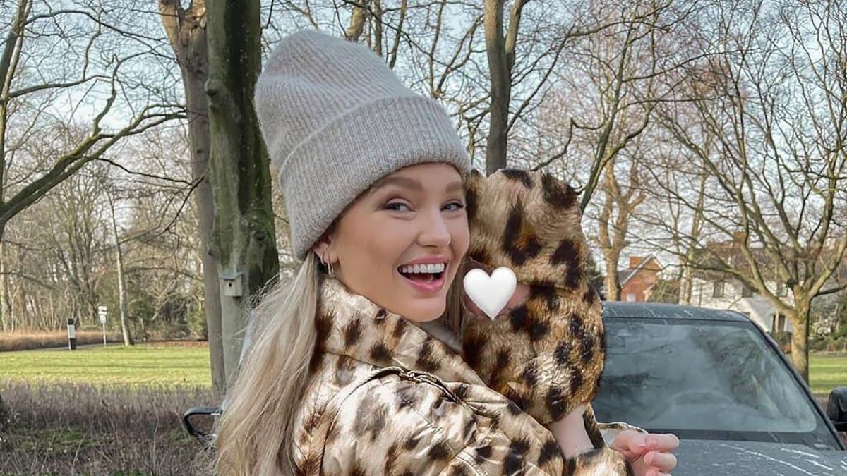 Роми Стрейд показала парные образы с дочкой: фото Роми Стрейд показала парные образы с дочкой: фото