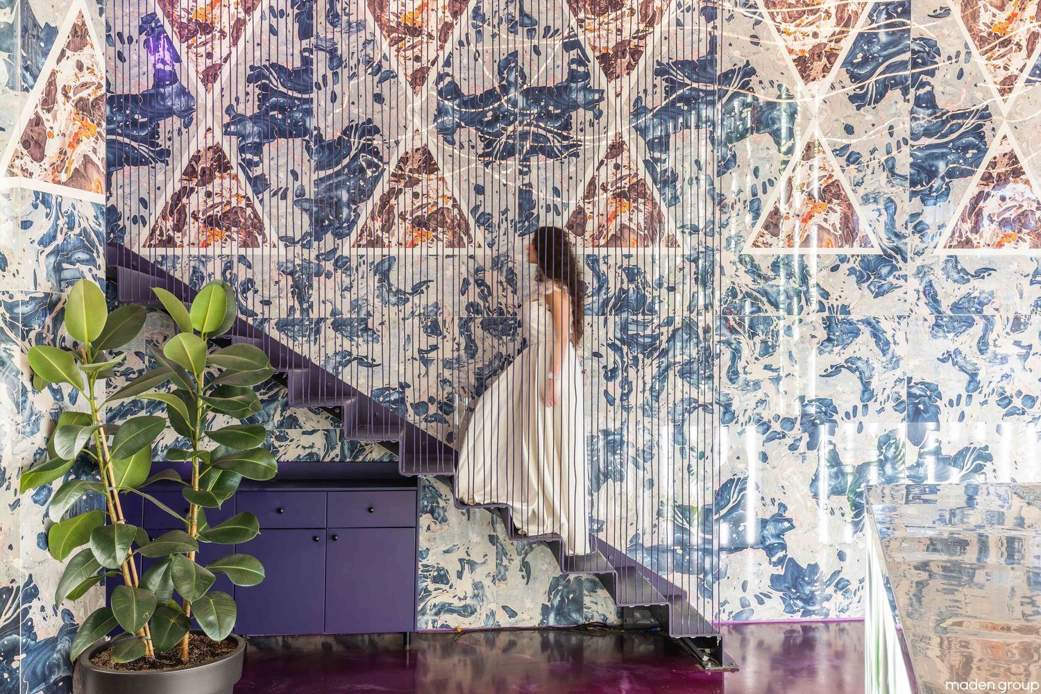 Бар с ярким интерьером в городе Приштина: фото Бар с ярким интерьером в городе Приштина: фото