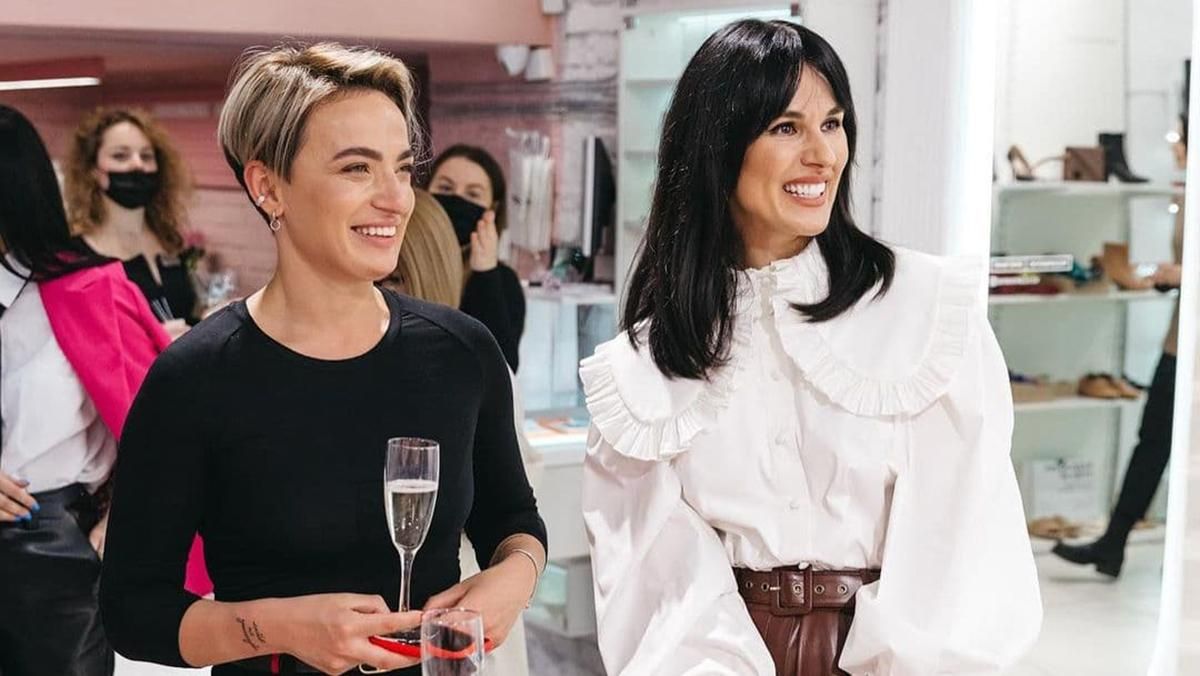 Маша Єфросиніна вразила своїм стильним образом у Львові Маша Єфросиніна вразила своїм стильним образом у Львові