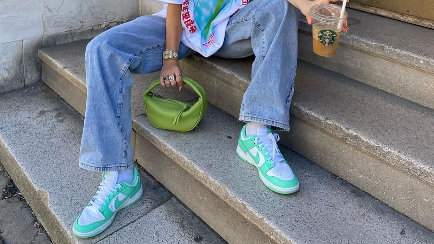 Культовые модели кроссовок, которые вы можете купить этой весной Культовые модели кроссовок, которые вы можете купить этой весной