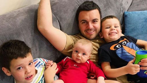 Григорій Решетник показав, як з трьома синами дивиться футбол: миловидний кадр