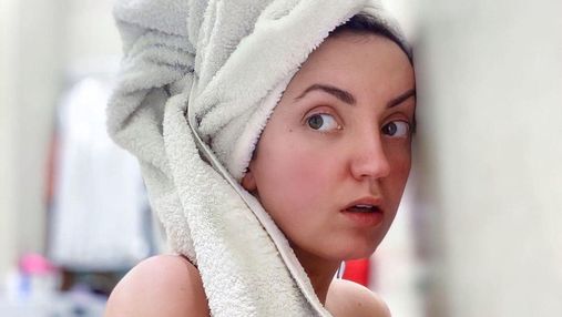 Полностью обнаженная: Оля Цибульская завела сеть провокационным фото в ванной