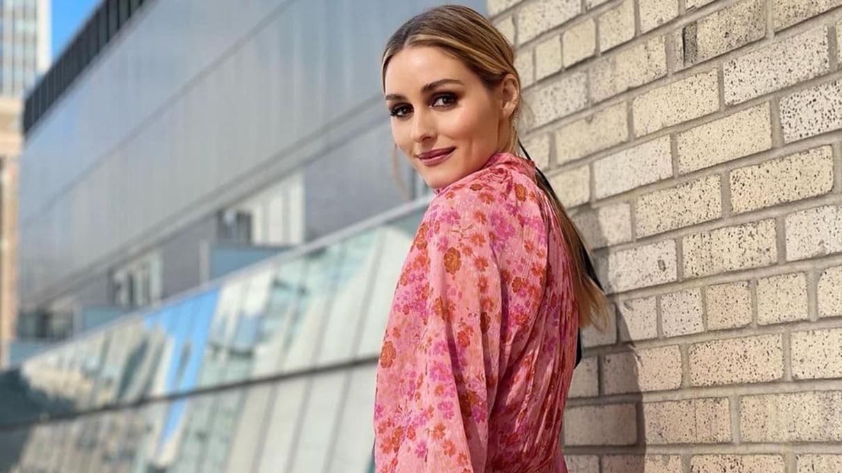Оливия Палермо надела модное платье Оливия Палермо надела модное платье