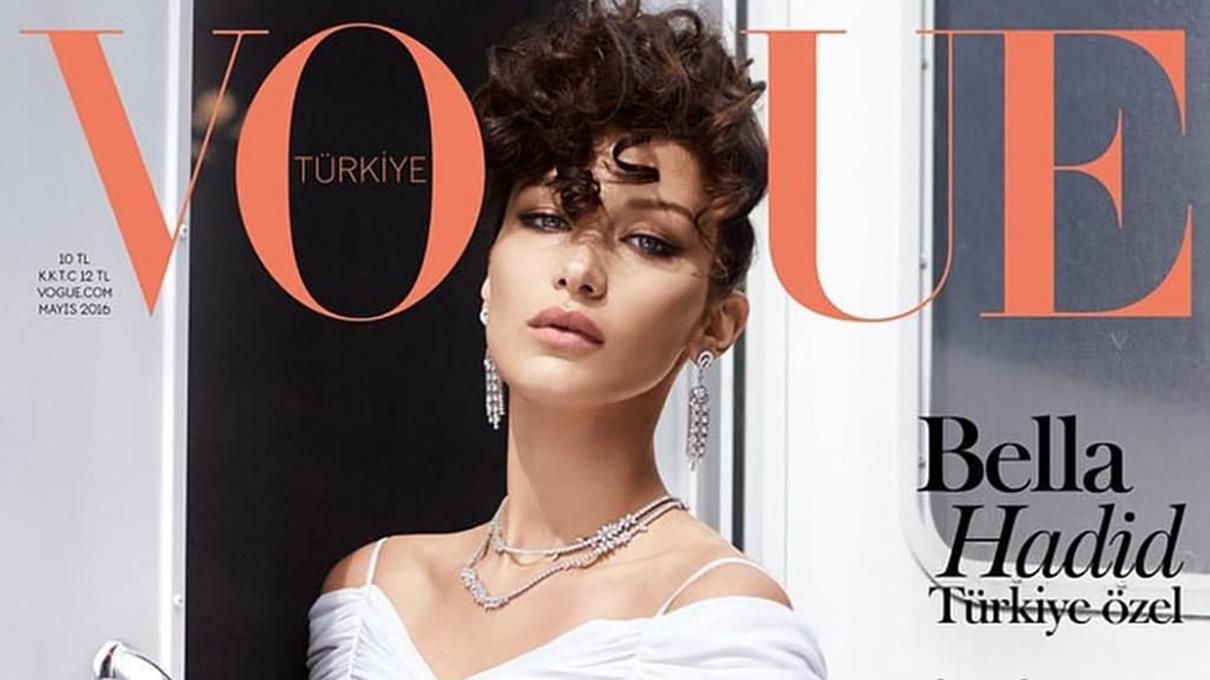 Перша обкладинка Белли Хадід Перша обкладинка Белли Хадід