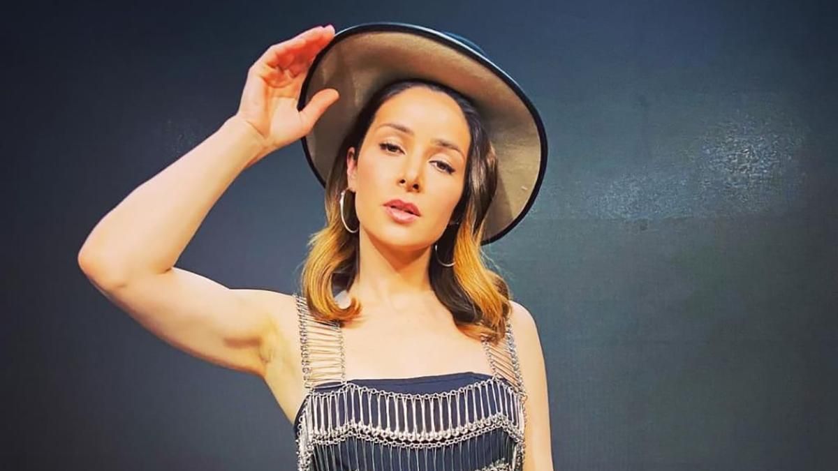 Злата Огневич показала роскошные образы Злата Огневич показала роскошные образы