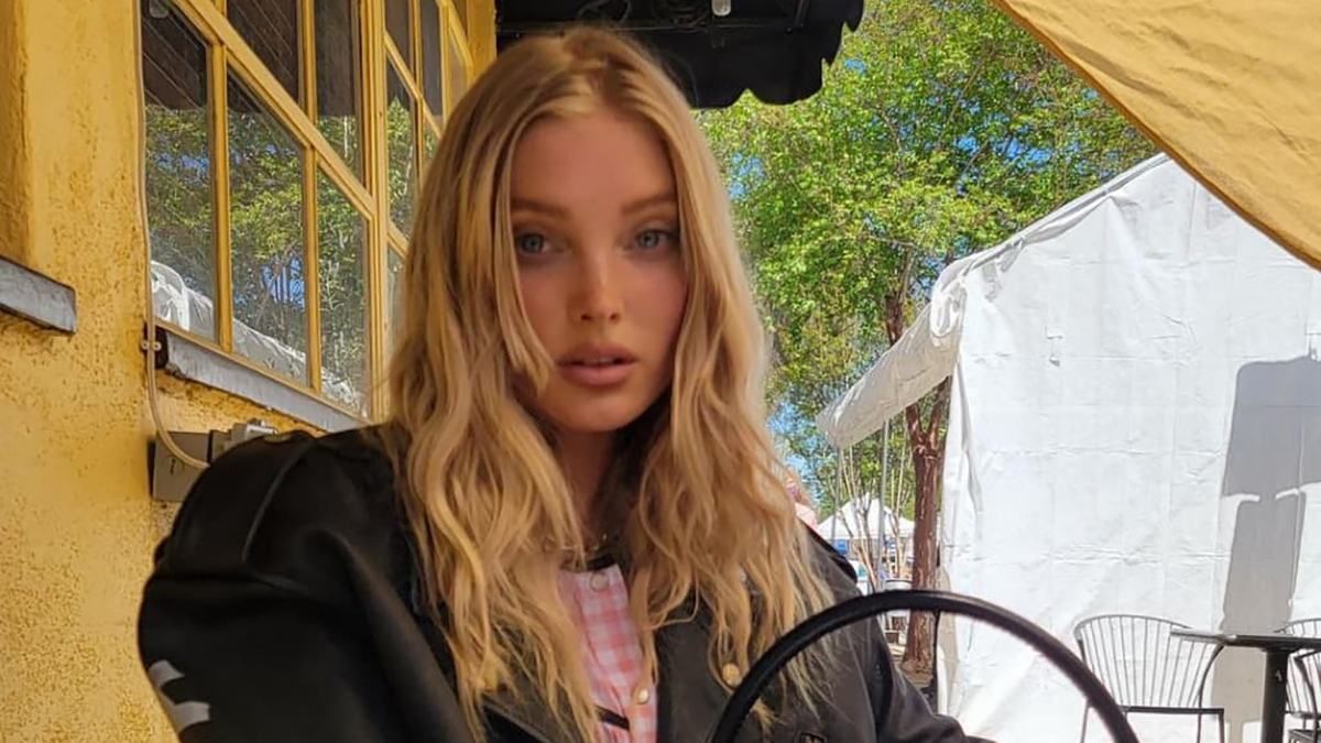 Эльза Хоск осуществила стильный выход Эльза Хоск осуществила стильный выход