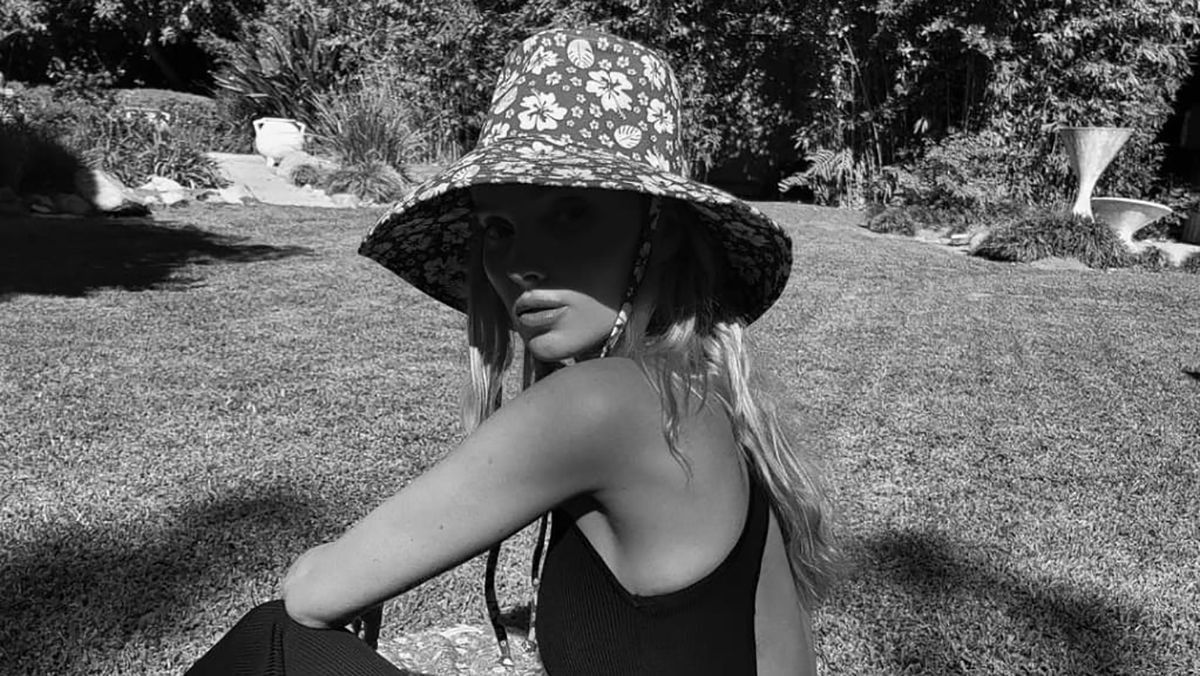 Безупречный аутфит Эльзы Госк Безупречный аутфит Эльзы Госк