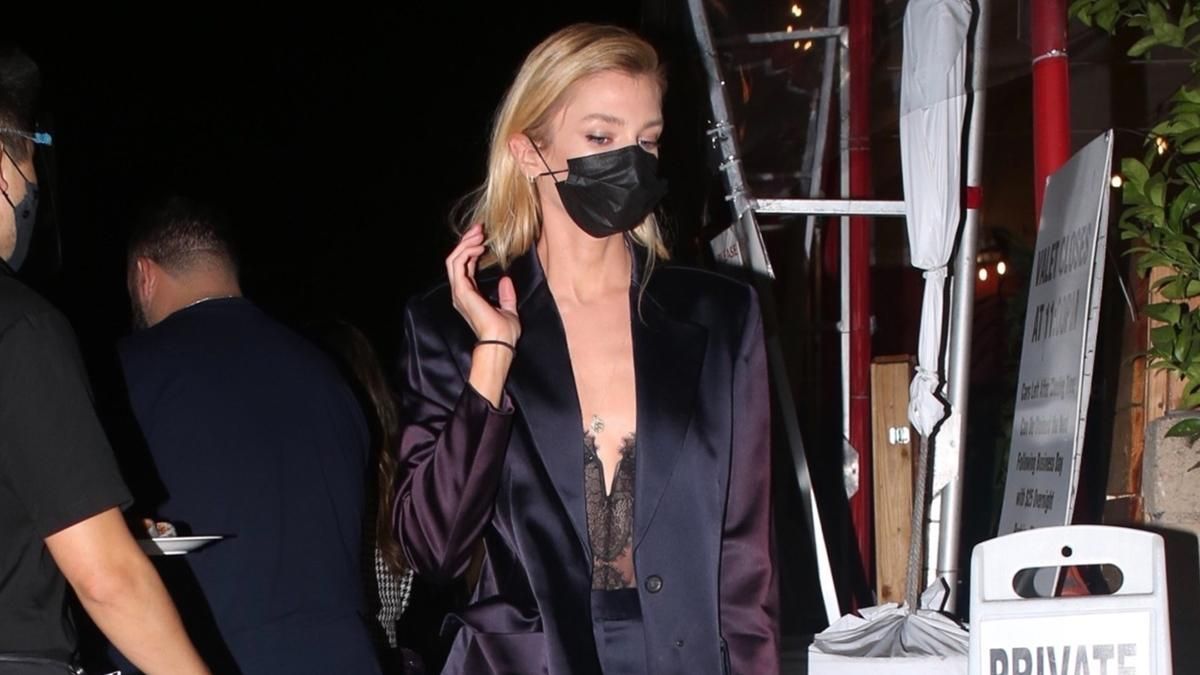 Іменинниця Стелла Максвел підкорила мережу перламутровим костюмом: чарівний аутфіт Іменинниця Стелла Максвел підкорила мережу перламутровим костюмом: чарівний аутфіт