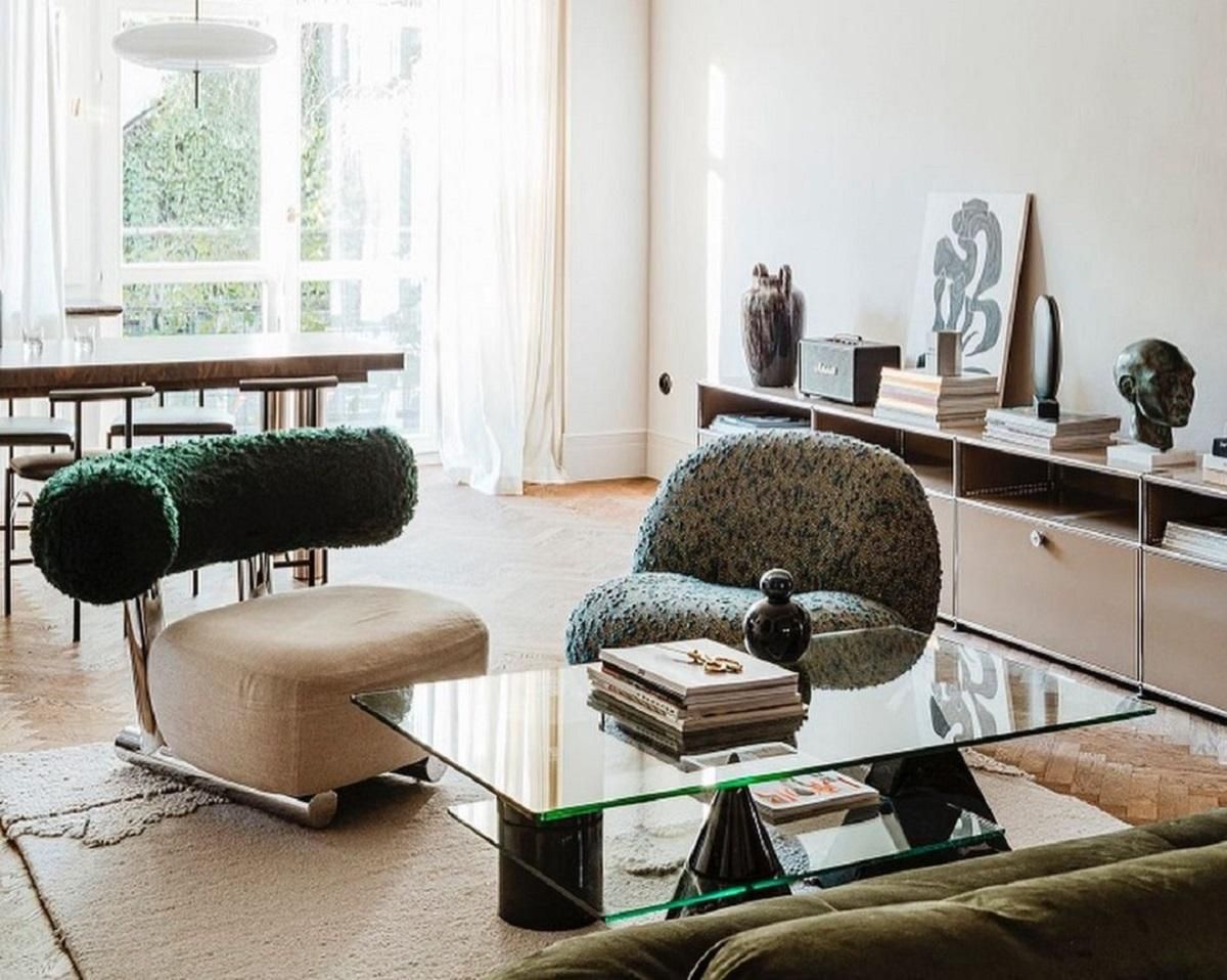Зелена стеля, мармур та рожева підлога: квартира у Варшаві в стилі модернізм – фото інтер'єру