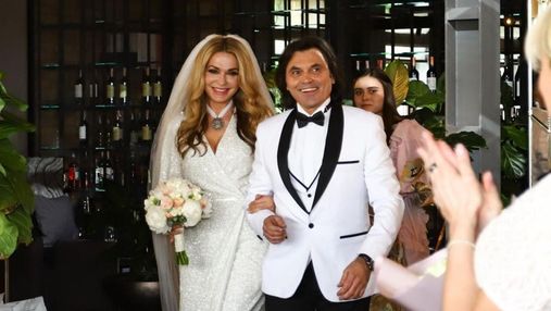 Ольга Сумская показала фото со второй свадьбы с Борисюком: трогательные кадры