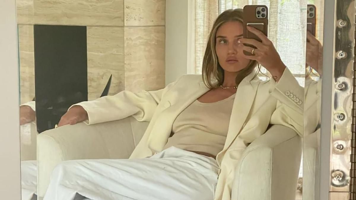 Стильный образ Рози Хантингтон-Уайтли Стильный образ Рози Хантингтон-Уайтли