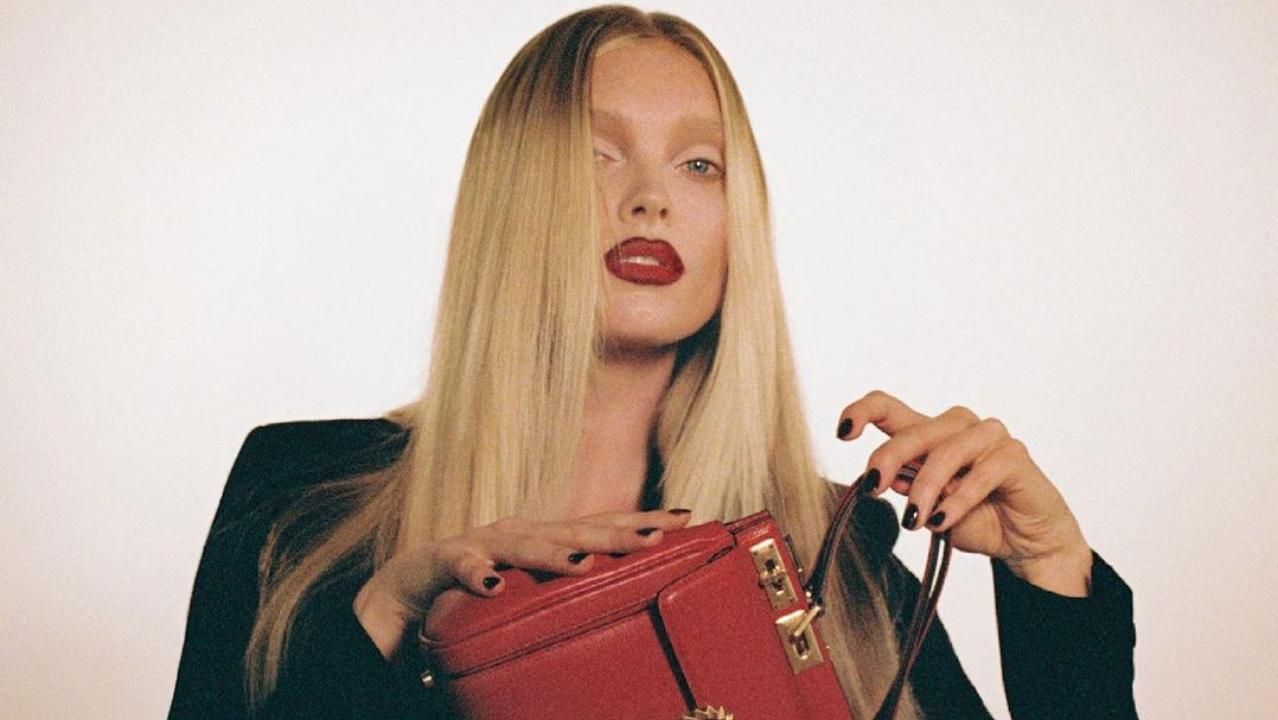 Ельза Госк і Тіна Кунакі спокусили образами у рекламі Valentino Ельза Госк і Тіна Кунакі спокусили образами у рекламі Valentino