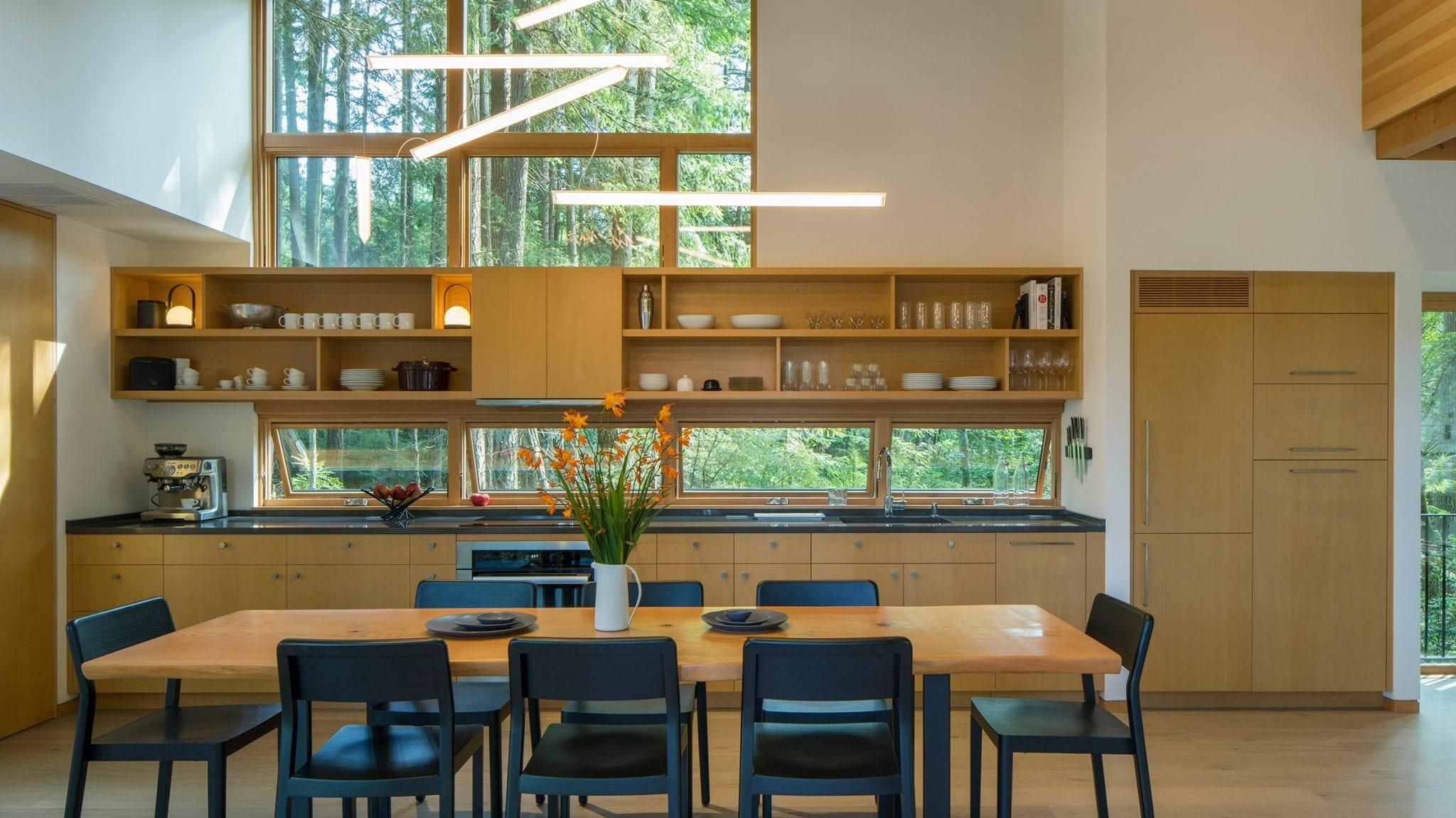 Кухня в одну линию: 10 современных вариантов с примерами Кухня в одну линию: 10 современных вариантов с примерами