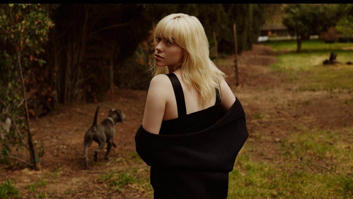 Билли Айлиш снялась для глянца Rolling Stone Билли Айлиш снялась для глянца Rolling Stone