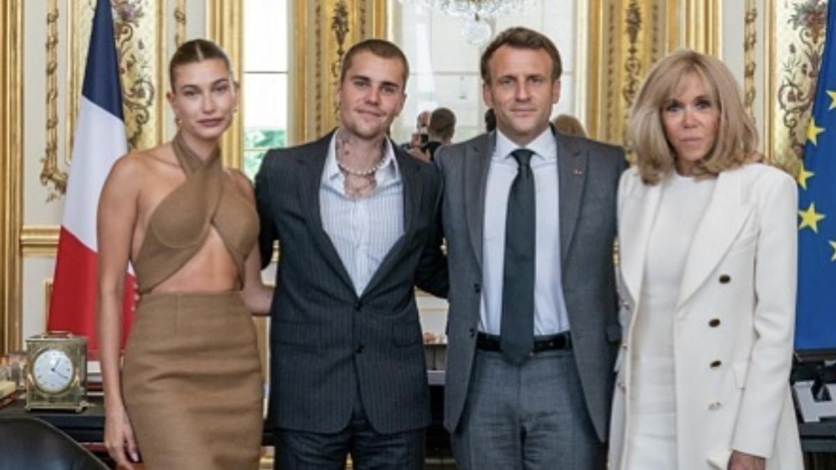 Стильні образи знаменитостей Стильні образи знаменитостей