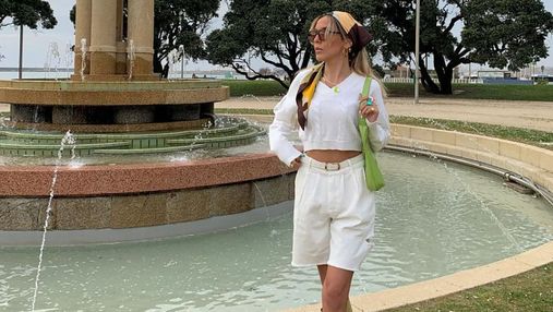 Як носити трендову хустинку цього літа: модні приклади показує Софія Коельо