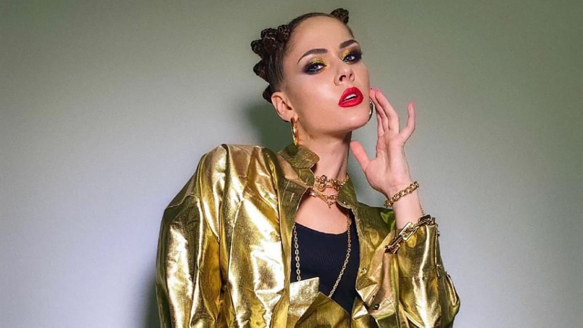 Стильный образ Юлии Саниной Стильный образ Юлии Саниной