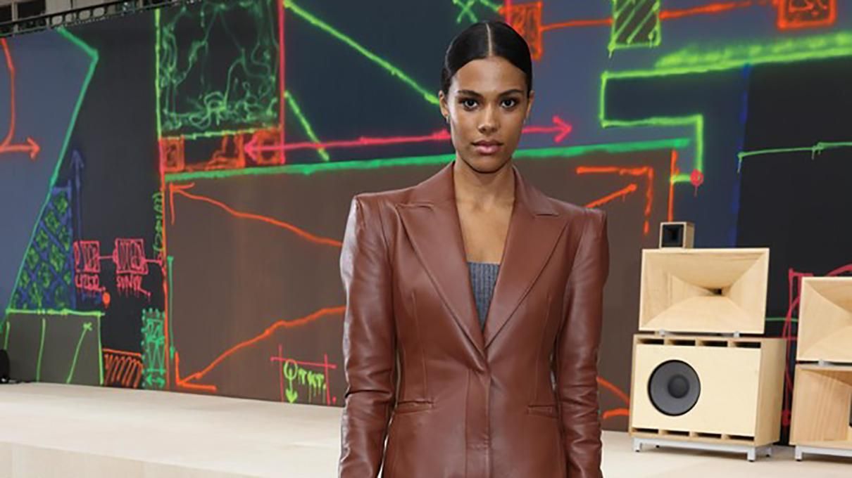 Стильний образ Тіни Кунакі Стильний образ Тіни Кунакі