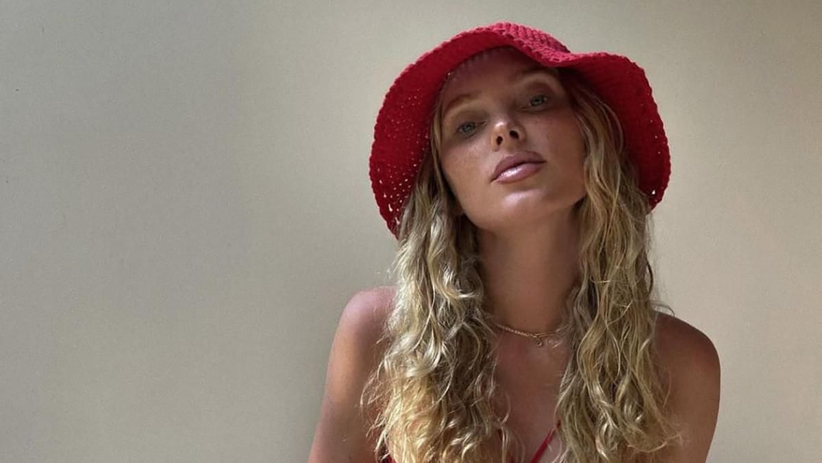 Пляжний образ Ельзи Госк Пляжний образ Ельзи Госк