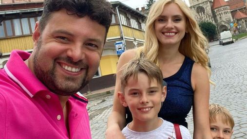 Ірина Федишин показала стильний повсякденний образ на прогулянці з сім'єю: фото