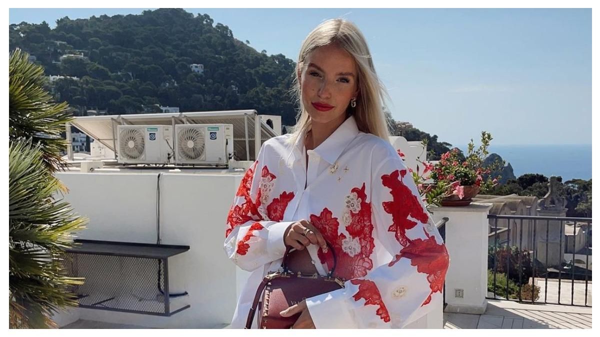 Фешн-блогерка Леоні Ганне показує 4 літні мастхеви Фешн-блогерка Леоні Ганне показує 4 літні мастхеви