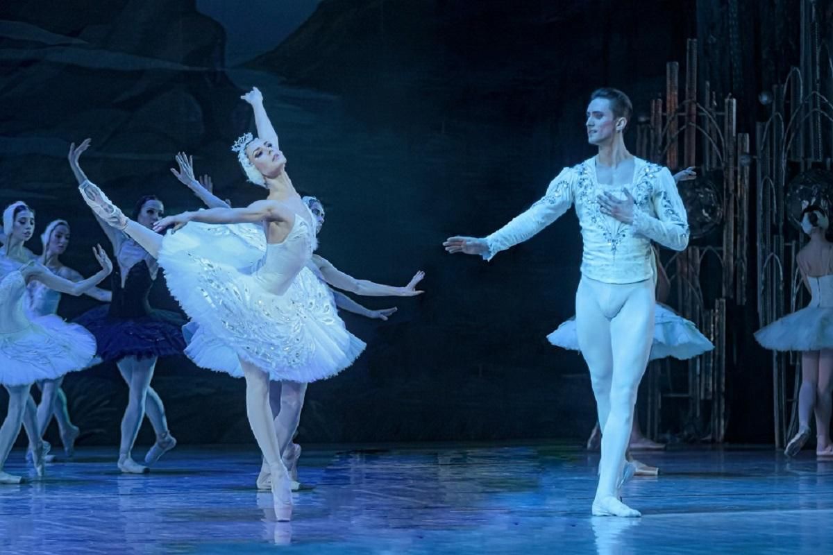 Балет Лебедине озеро Балет Лебедине озеро