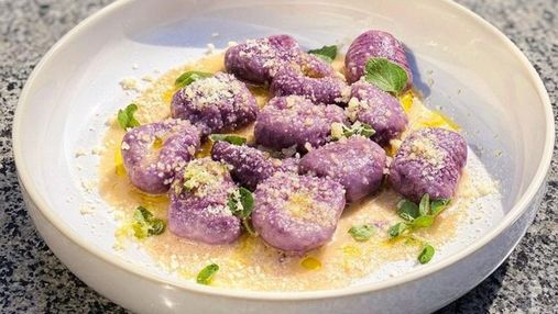 Домашние ньокки: рецепт картофельных палюшок на итальянский лад с соусами на выбор