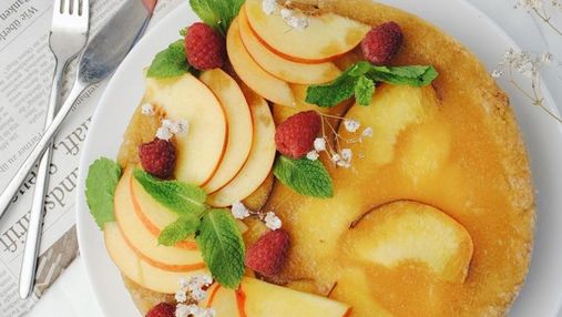 Дієтичний персиковий тарт з домашнім сиром та желе