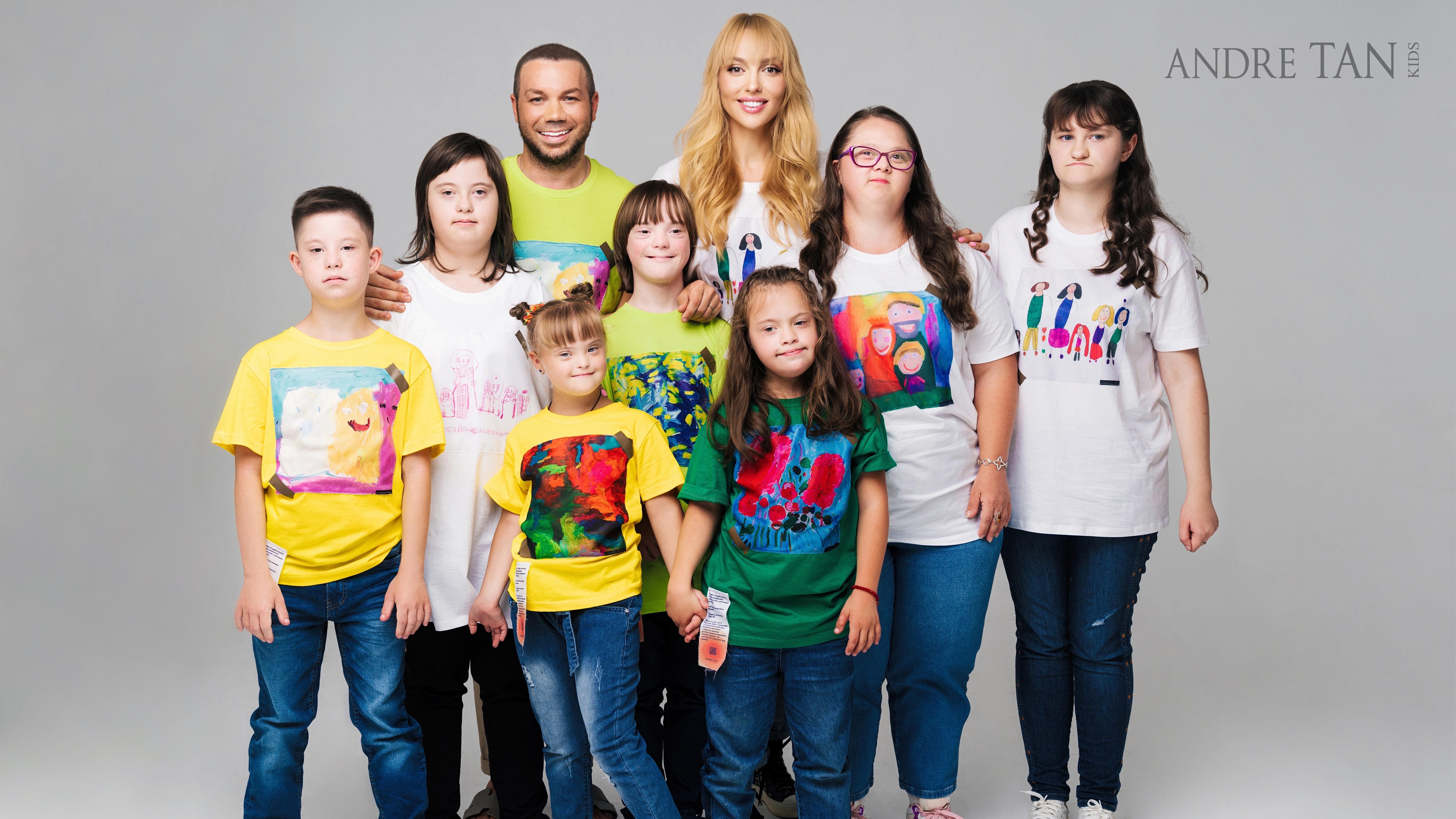 Андре Тан создал капсульную коллекцию одежды с рисунками детей с особыми потребностями: фото Андре Тан создал капсульную коллекцию одежды с рисунками детей с особыми потребностями: фото