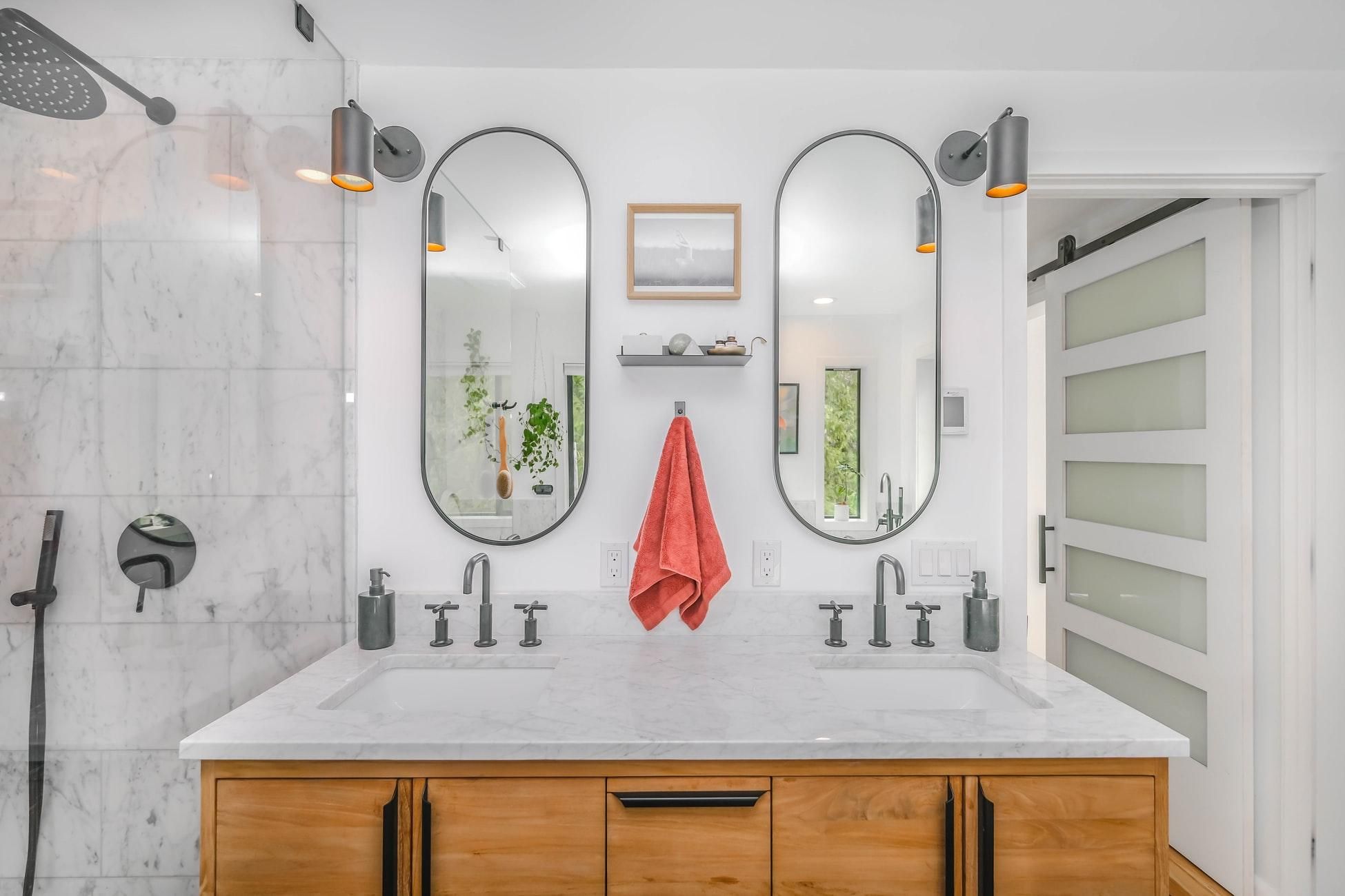 Как освежить ванную комнату: 10 оригинальных зеркал для любого стиля интерьера - Дизайн 24