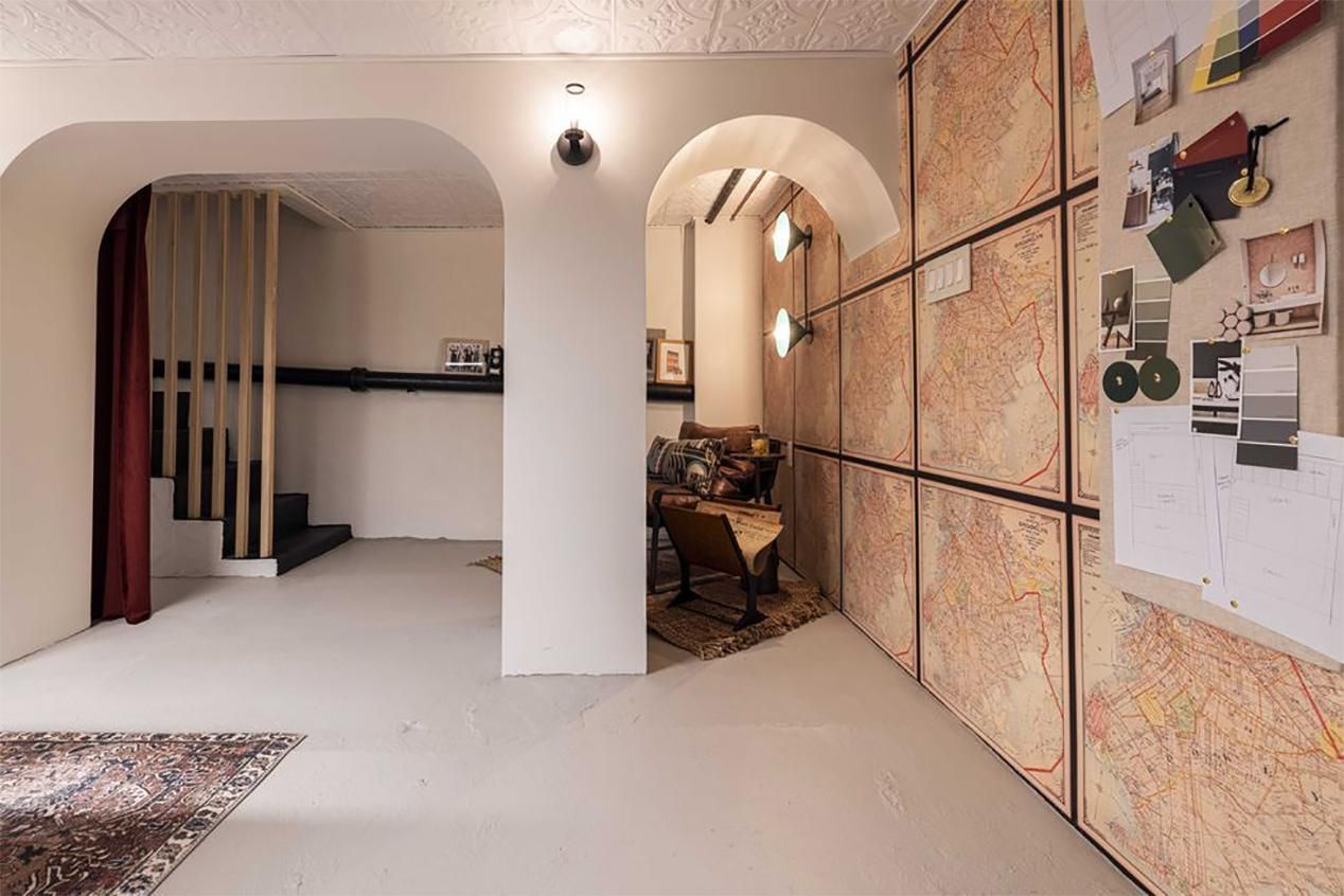 Пара перетворила закинутий підвал в робочий простір: фото до та після ремонту - Дизайн 24 Пара перетворила закинутий підвал в робочий простір: фото до та після ремонту - Дизайн 24