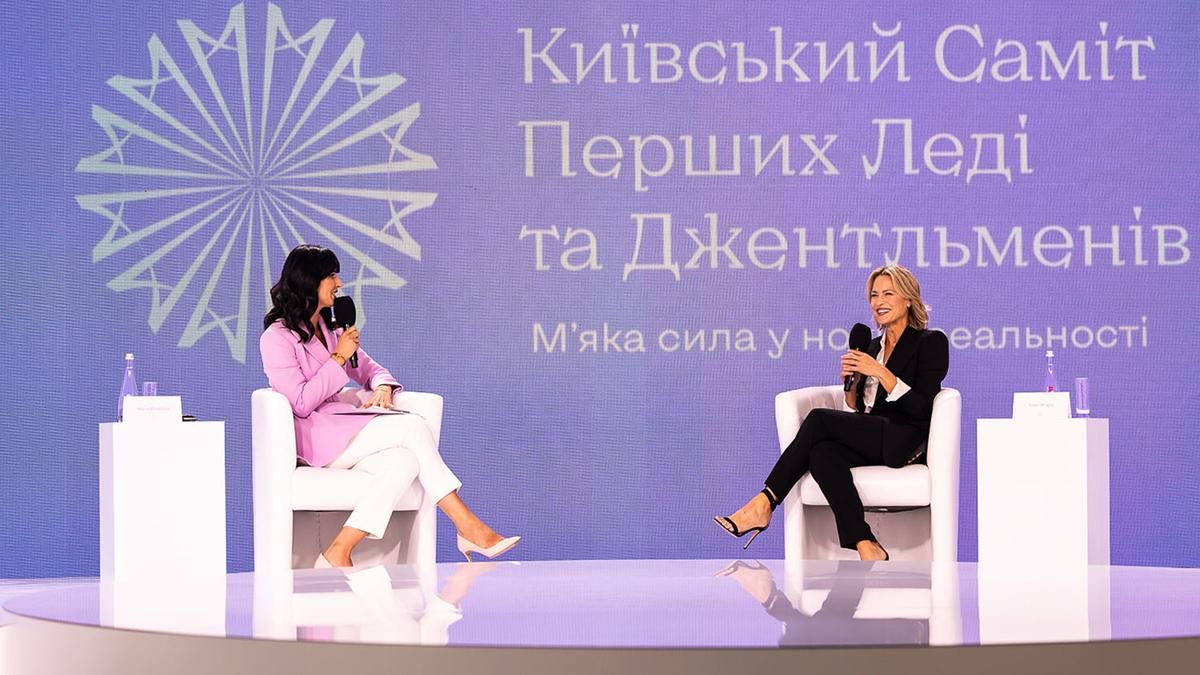 Маша Ефросинина надела на саммит первых леди и джентльменов сиреневый жакет the COAT: фото Маша Ефросинина надела на саммит первых леди и джентльменов сиреневый жакет the COAT: фото