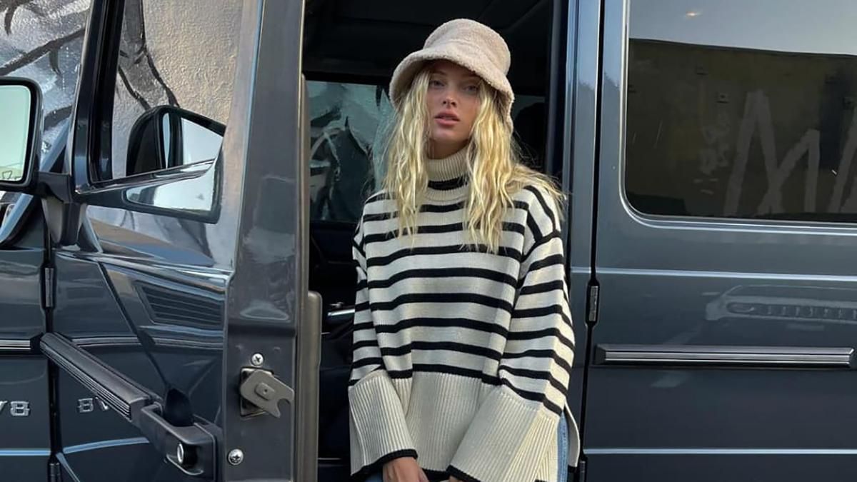 Полосатый свитер – тренд сезона: стильный образ показывает шведка Эльза Хоск