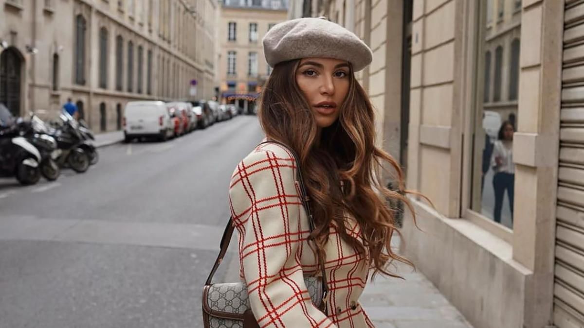 Жакет с водолазкой – любимый прием на осень модницы из Амстердама Негин Мирсалехи: фото Жакет с водолазкой – любимый прием на осень модницы из Амстердама Негин Мирсалехи: фото