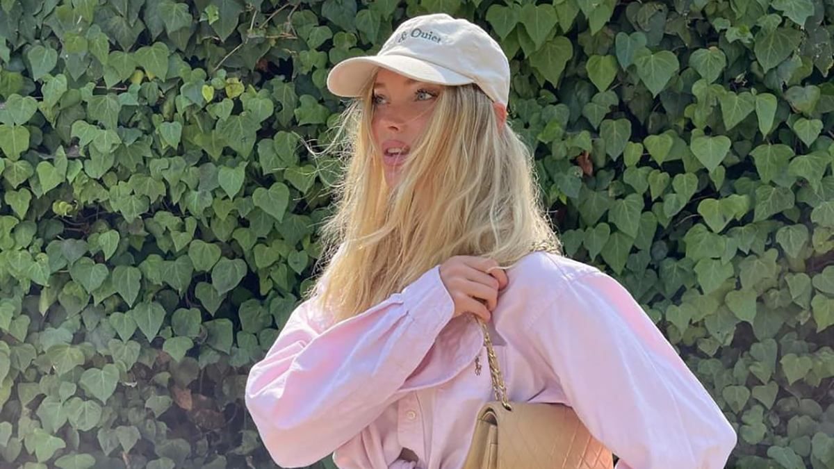 Ельза Госк захопила цікавим образом у рожевій сорочці та штанах у зміїний принт: яскраве фото - Fashion Ельза Госк захопила цікавим образом у рожевій сорочці та штанах у зміїний принт: яскраве фото - Fashion