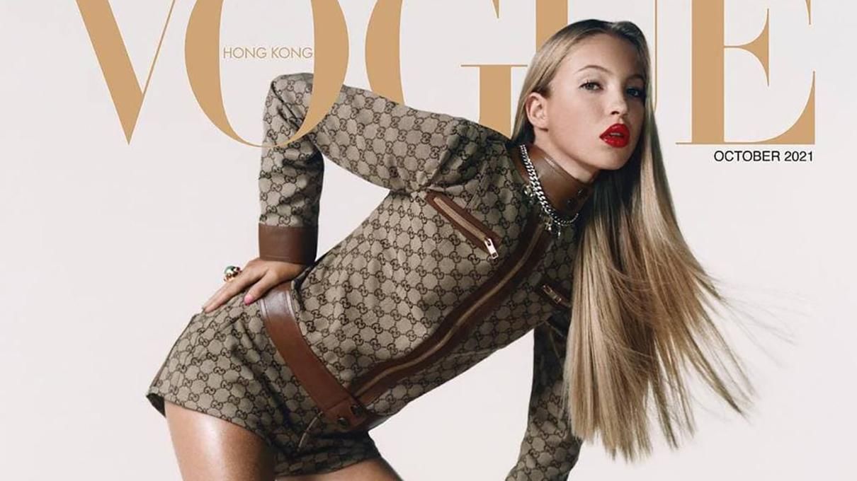 Дочь Кейт Мосс снялась для обложки глянца Vogue Hong Kong: роскошные кадры
