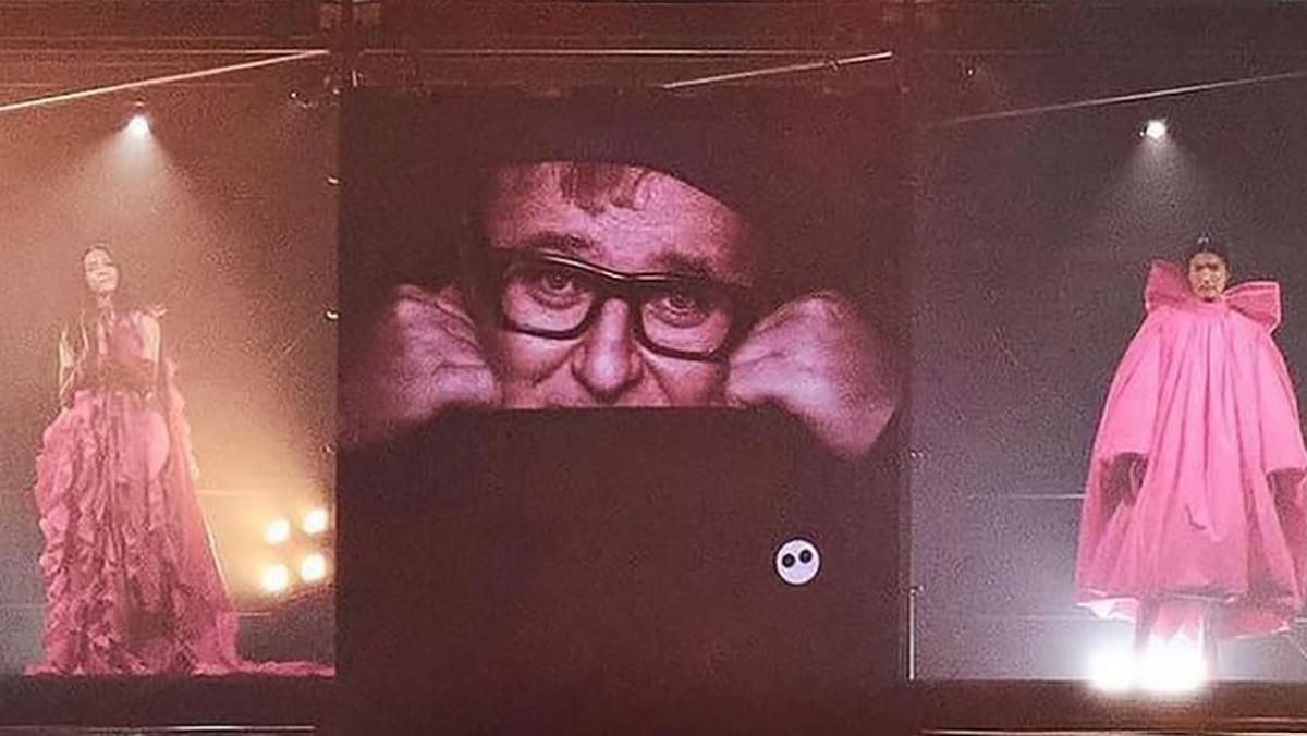 40 дизайнеров объединились для создания шоу в знак памяти Альбера Эльбаза: чувственные фото 40 дизайнеров объединились для создания шоу в знак памяти Альбера Эльбаза: чувственные фото