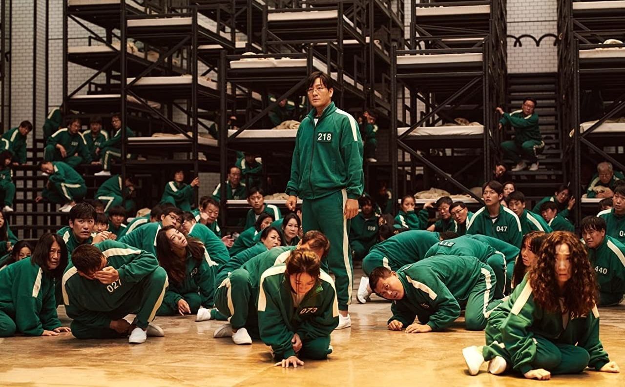 Через серіал "Гра в кальмара" продажі бренду взуття Vans зросли на 7800%: у чому причина Через серіал "Гра в кальмара" продажі бренду взуття Vans зросли на 7800%: у чому причина