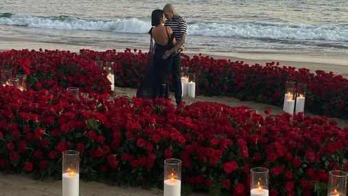 Кортні Кардашян заручилась з Тревісом Баркером: неймовірні фото