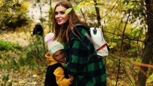 Слава Камінська провела вихідний з ексчоловіком та дітьми: миловидні фото з парку