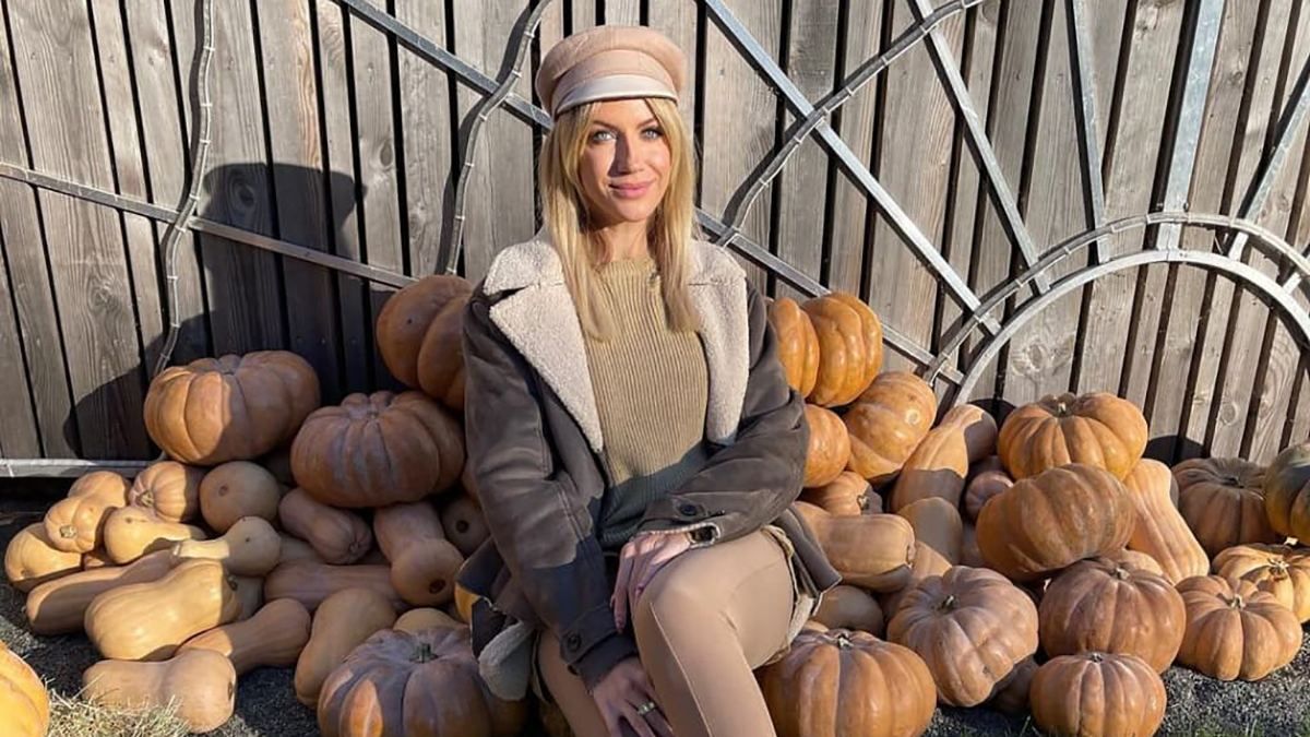 Леся Нікітюк захопила осіннім образом у гарбузах: стильний аутфіт - Fashion Леся Нікітюк захопила осіннім образом у гарбузах: стильний аутфіт - Fashion