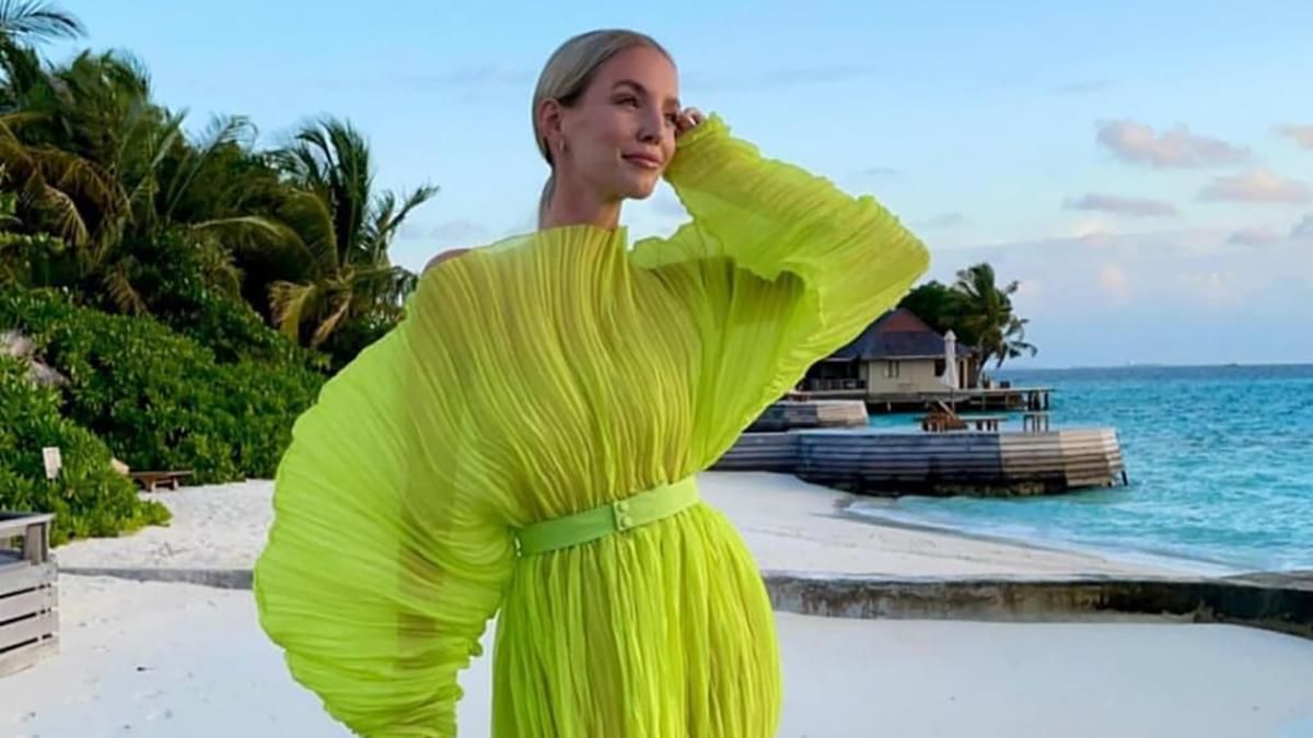 Леоні Ганне одягнула на Мальдівах сукню від українського бренду J’Amemme: неперевершені фото - Fashion Леоні Ганне одягнула на Мальдівах сукню від українського бренду J’Amemme: неперевершені фото - Fashion