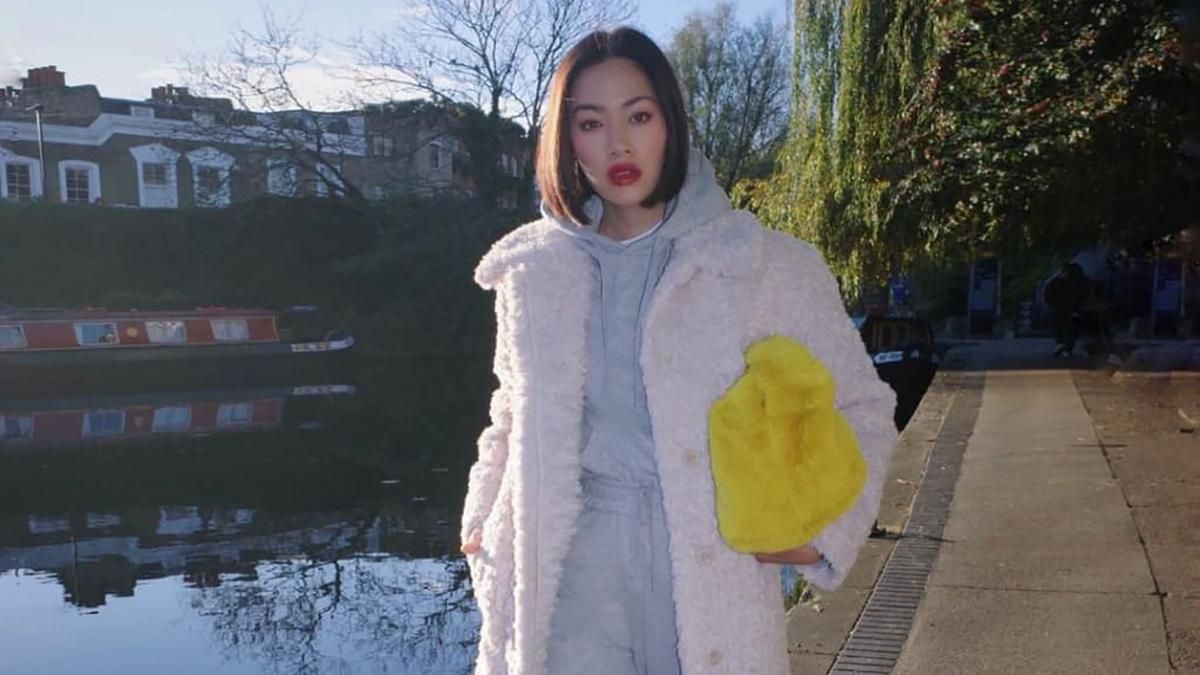 Як стильно носити шубу зі спортивним костюмом: Тіффані Хсу показує найкращий приклад - Fashion Як стильно носити шубу зі спортивним костюмом: Тіффані Хсу показує найкращий приклад - Fashion