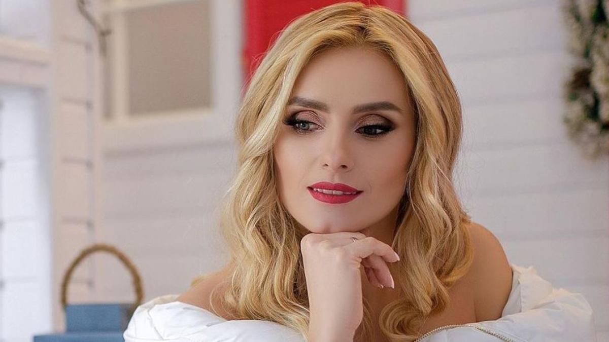 Зимняя принцесса: Ирина Федишин надела свадебное платье для празднования новогодней ночи