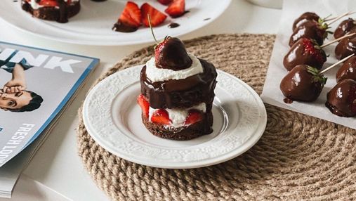 Солодощі для схуднення: рецепт диявольського тістечка з ягодами
