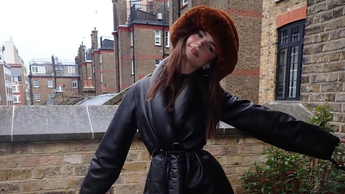 Берем пример с моделей: какие сапоги этой зимой выбирает Эмили Ратаковски Берем пример с моделей: какие сапоги этой зимой выбирает Эмили Ратаковски