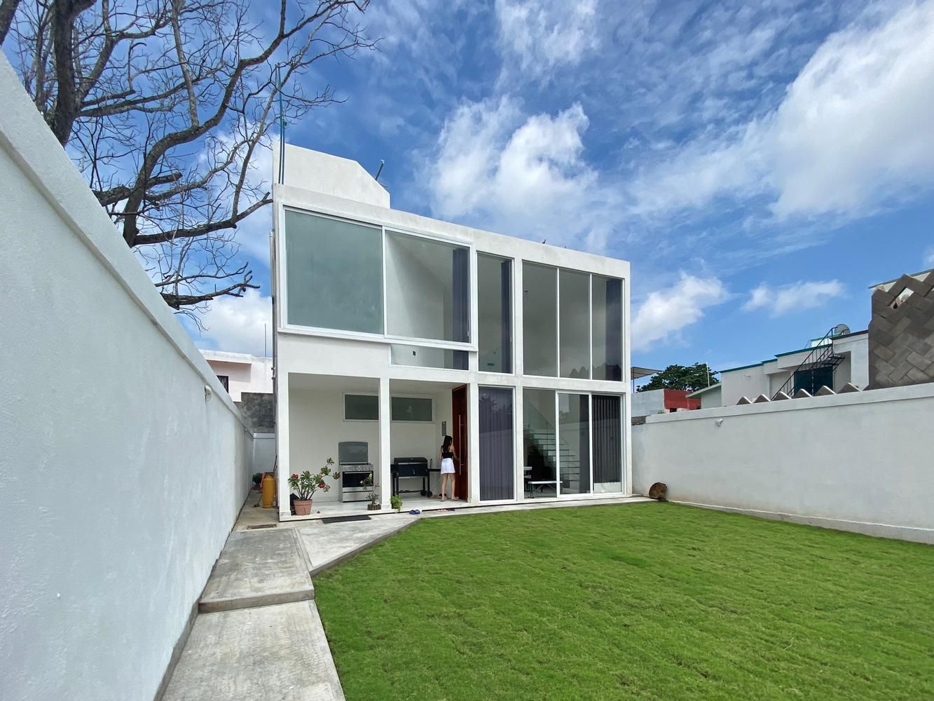 Форми на будь-який смак: функціональний будинок з особливою геометрією - Дизайн 24 Форми на будь-який смак: функціональний будинок з особливою геометрією - Дизайн 24