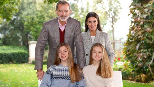 Щасливого Різдва: королівська сім'я Іспанії презентувала різдвяну листівку