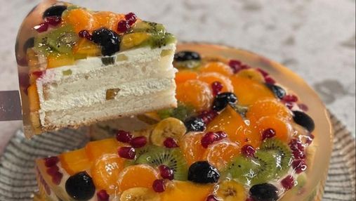 Головний десерт новорічного столу: рецепт фруктового торта 