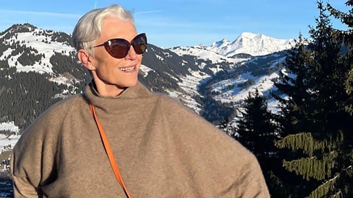 Матір Ілона Маска одягнула пуховик українського бренду IENKI IENKI та балаклаву BEVZA - Fashion Матір Ілона Маска одягнула пуховик українського бренду IENKI IENKI та балаклаву BEVZA - Fashion